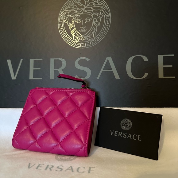 Versace Pink quilted card case compact wallet NEW (AUTHENTIC) - Picture 3 of 10